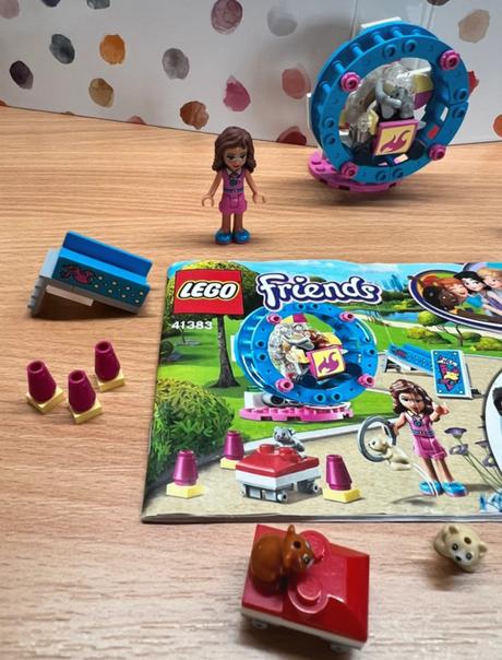 Lego friends 41383 olívia a ihrisko pre škrečky,