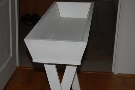 Drevený stojan na kvety,