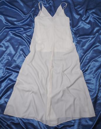 Kvalitné biele letné šaty, s