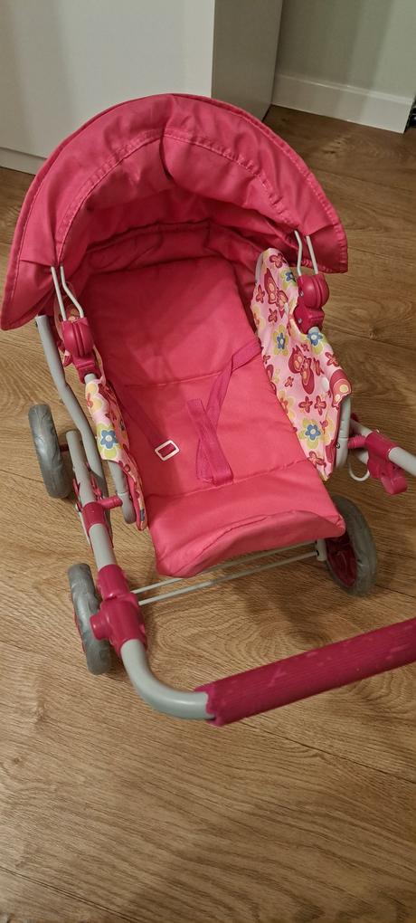 Kočár pre bábiky, 