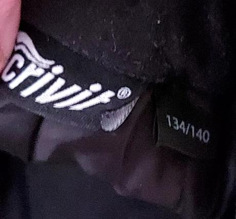 Čierne oteplovačky, crivit,134