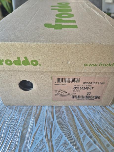 Barefoot celoročné froddo, froddo,37