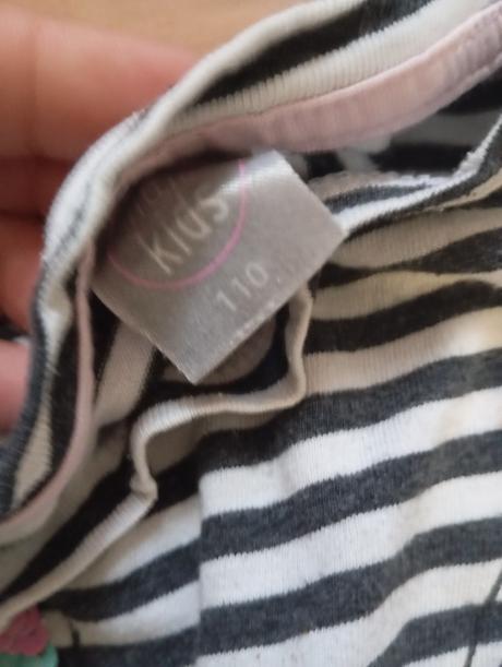 Mix oblečenia, 104–116