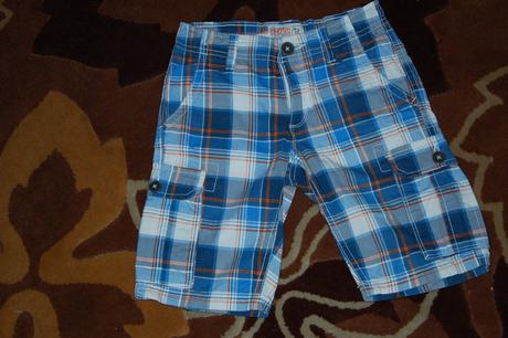 Kárované kraťasky s opaskom, c&a,128