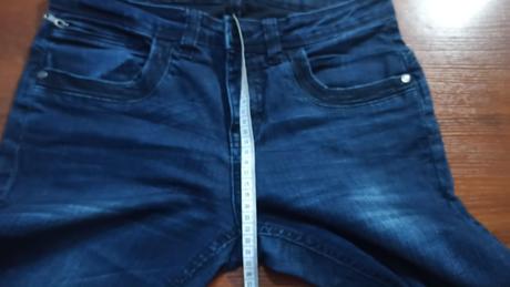 Rifle tmavé (hrubšie) elastické,takmer nenosené, denim,38