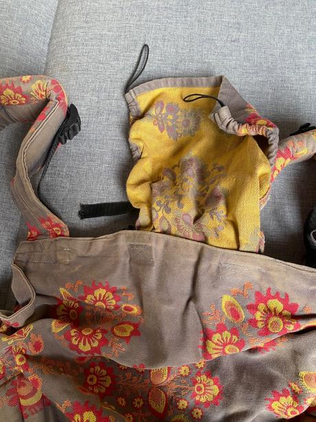 Ergonomicky nosic satkovy, moyo