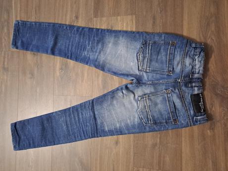 Chlapcenske rifle, chapter young,146