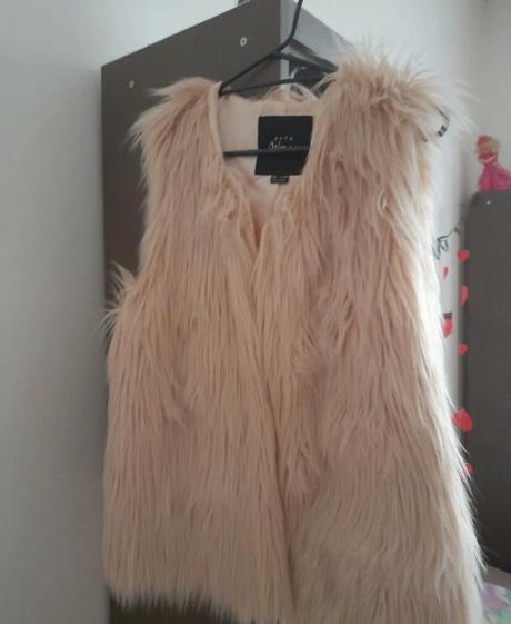 Chlpatá vesta, gate,s