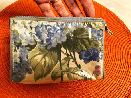 Kozmetická taštička,