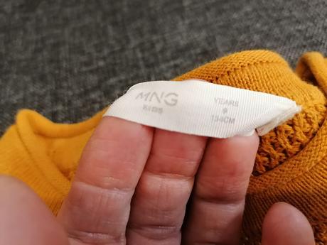 Svetrík mango, veľ.134, mango,134