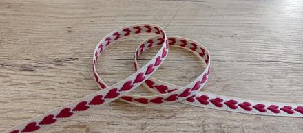 Ozdobná stuha 10 mm - srdiečka, 