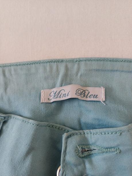 Svetlomodre nohavice, 26