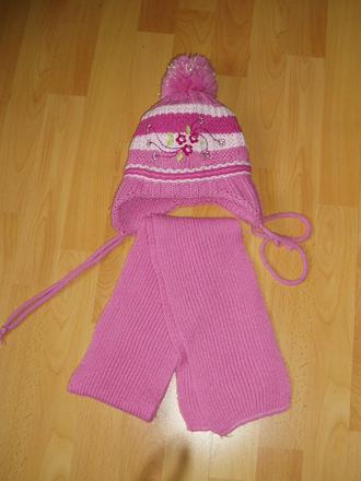 Čiapka so šálom, 104