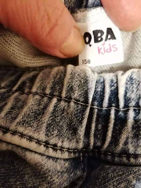 Elastické džegínsy, 158