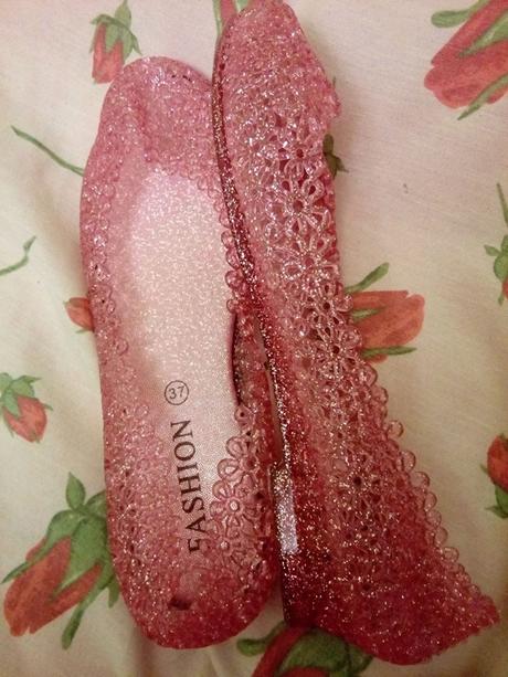 Kvietkovane balerinky, 37