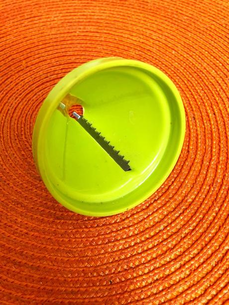 Strúhač na zeleninu - špirálky, 