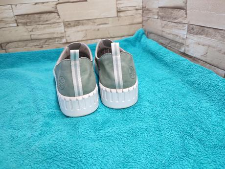 Rieker 38 - dámske kožené dierkované topánky, rieker,38