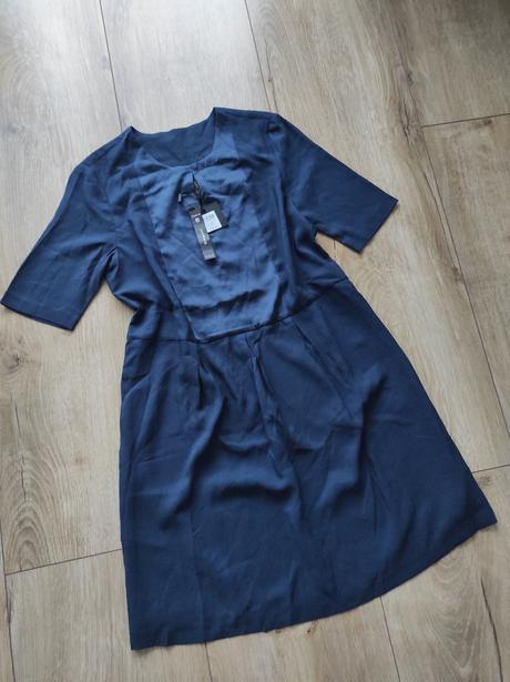 Tmavomodré šaty,36, 36