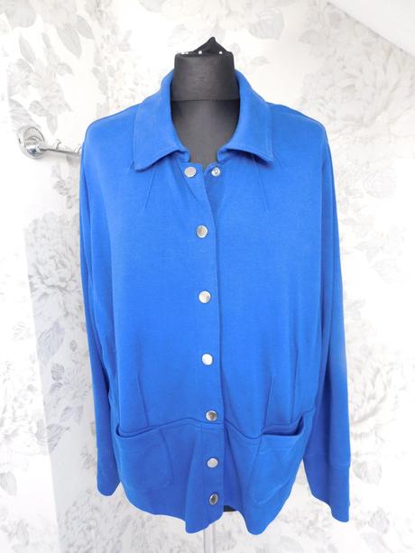 Kvalitny damsky blejzer, 48