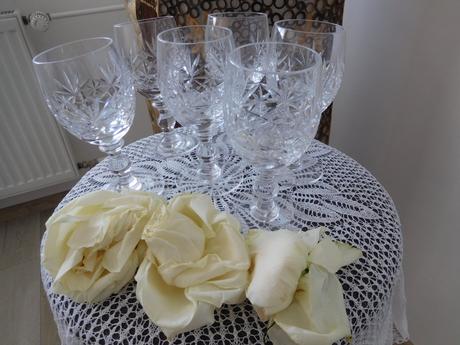 Poháre 6 kusov jemný výbrus top top stav., 