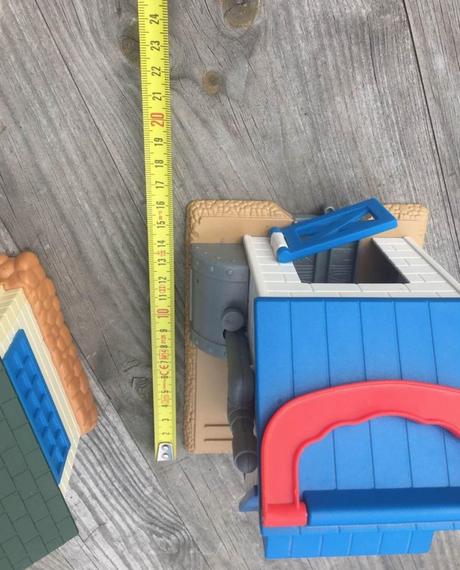 Vláčik thomas budovy,