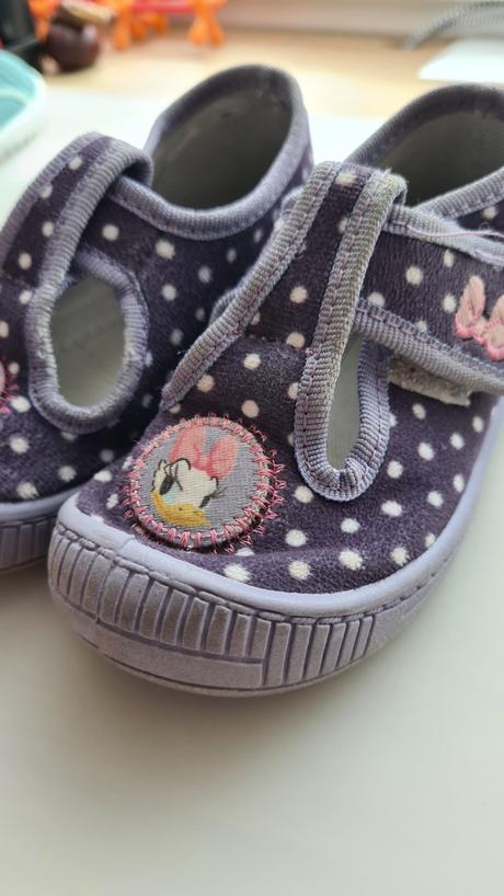 Papučky, disney,23
