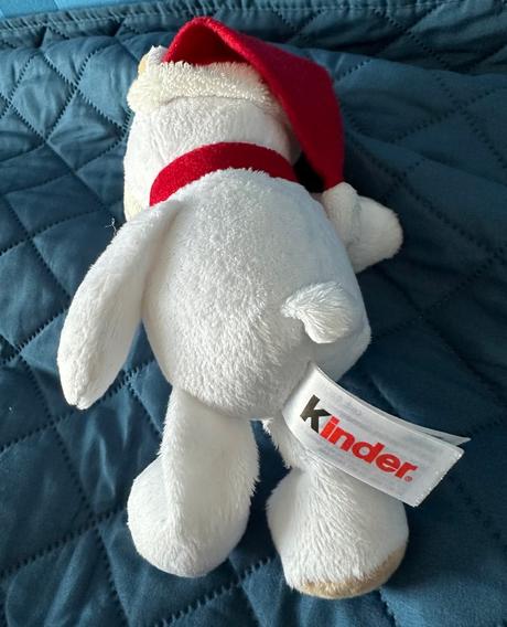 Kinder macík s mikulášskou čiapkou, 