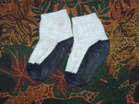 Sv. šedé s čiernym chodidlom, tesco,20