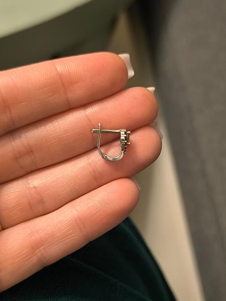 Dievčenské náušničky, 