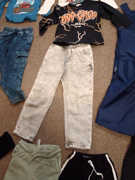 Balík vecí pre chlapca 110-122 42ks, 104–116