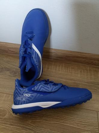 Tenisky - halovky, kipsta,34