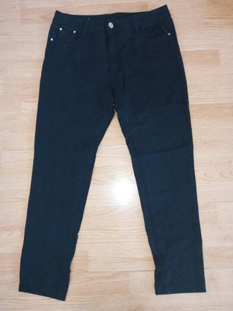 Teplejšie nohavice, 44