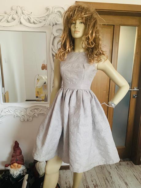 Prekrasne saty glami, m