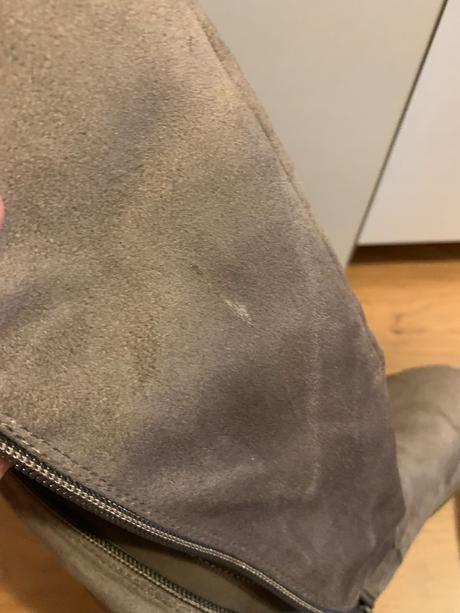 Predám čižmy semišového vzhľadu, 39