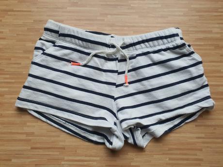 Pohodlne kratasky s vreckami, h&m,104