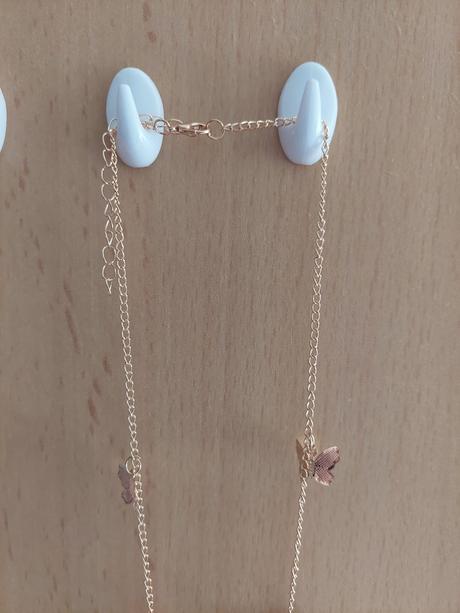 Náhrdelník s motýlikmi, 