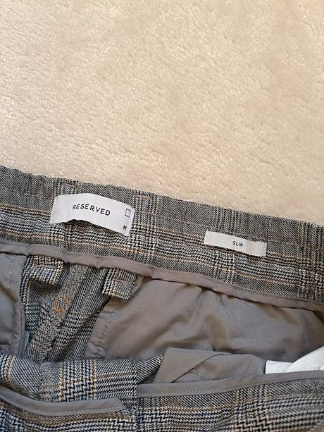 Elegantné kárované nohavice, slim strih, reserved,m