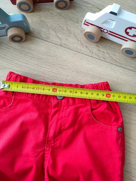 Chlapčenské červené kraťasy šortky, veľ. 80, 80