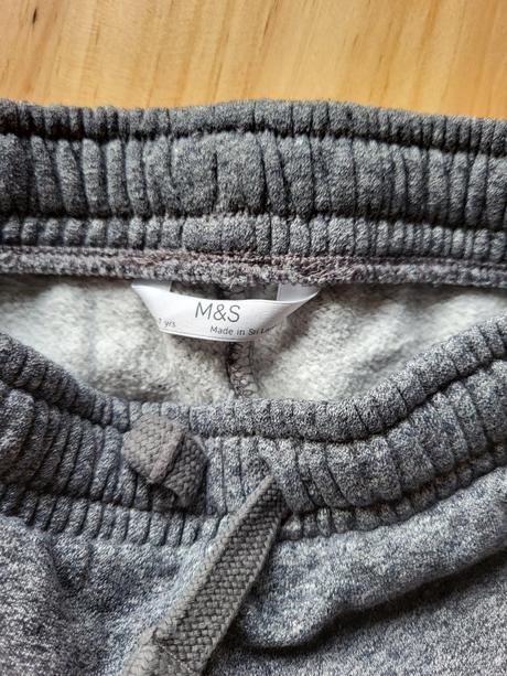 Tepláky m&s 122 na 6-7 rokov, marks & spencer,122