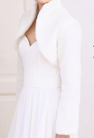 Svadobne bolerko, 38