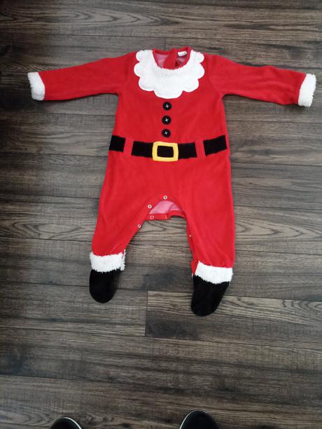 Vianočný overal, 86