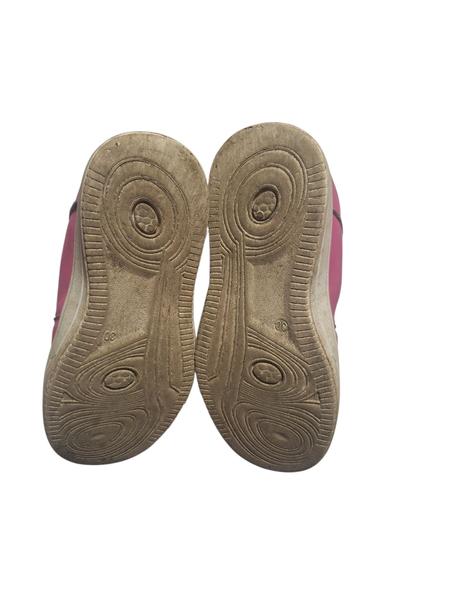 Dievčenské tenisky, 29