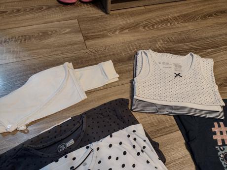 Balíček oblečenia, 122–134