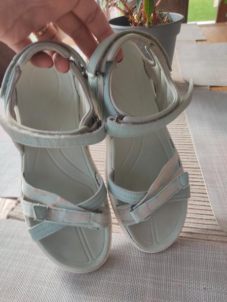 Predám sandále zn. crossroad, crocs,39