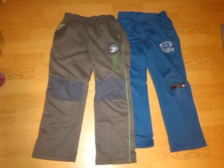 Mikiny a tepláky, 116