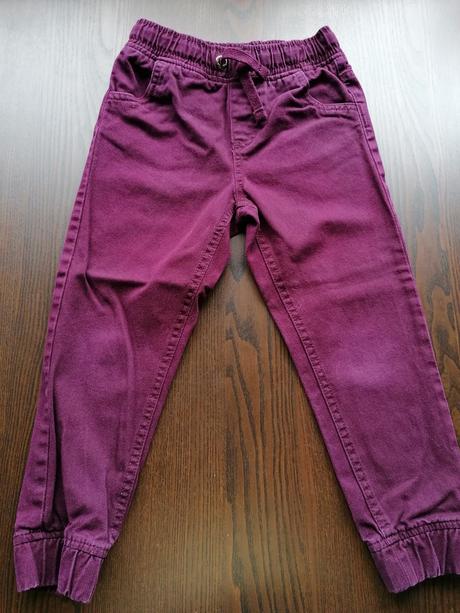 Športové nohavice, 110