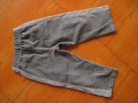 Šedé tepláčiky, 86