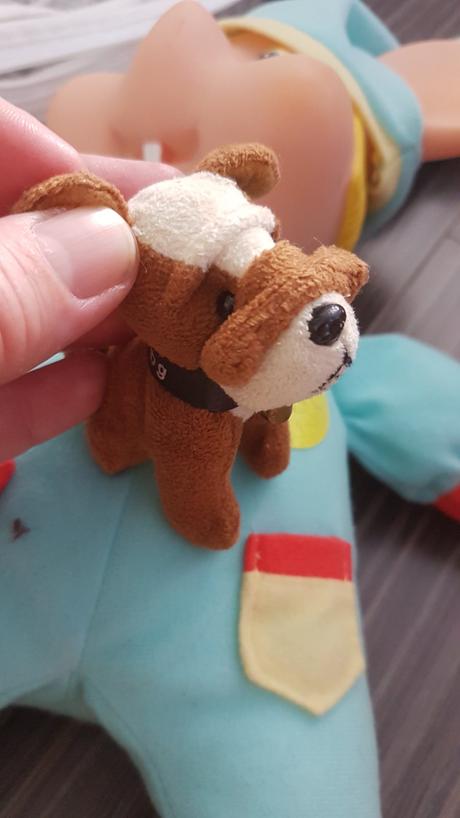 Malinký pes/psík s rolničkou, 