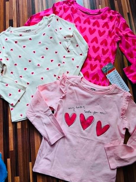 V 98 sinsay nové 3 ks tričenká so srdiečkami, h&m,98 / 104