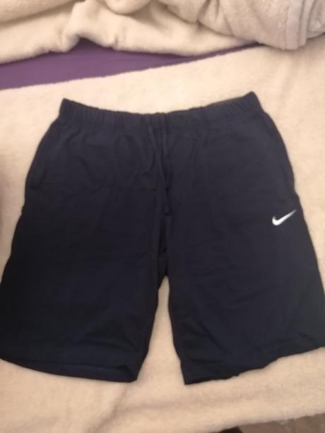 Šortky už aj s poštou, nike,xl